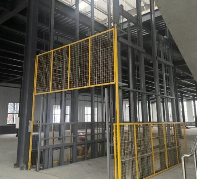 江达请详细介绍一下货梯安装在室外的维护方法